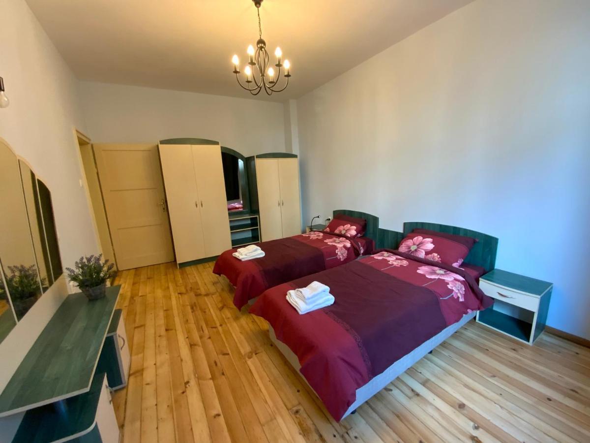 شقة 113 In Sofia With 2Br And 2 Full Bath المظهر الخارجي الصورة