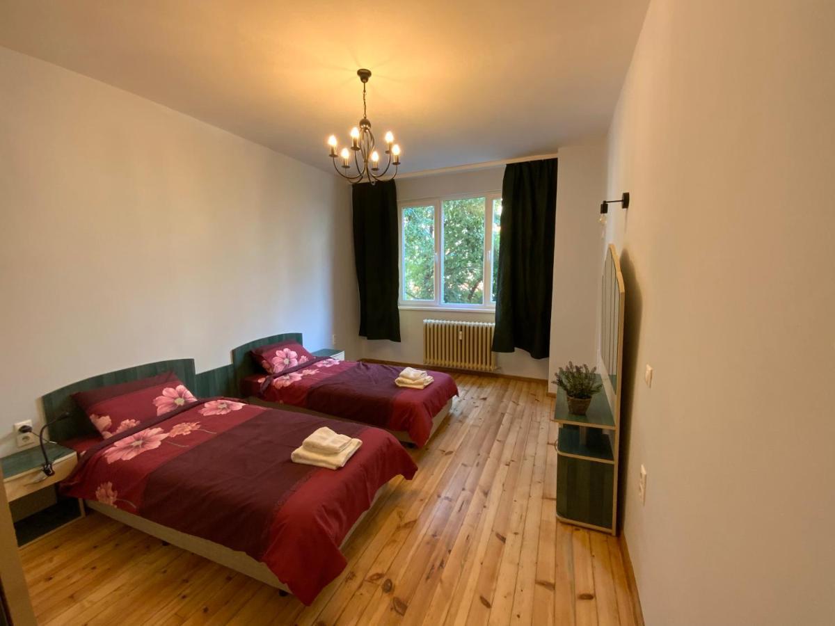 شقة 113 In Sofia With 2Br And 2 Full Bath المظهر الخارجي الصورة