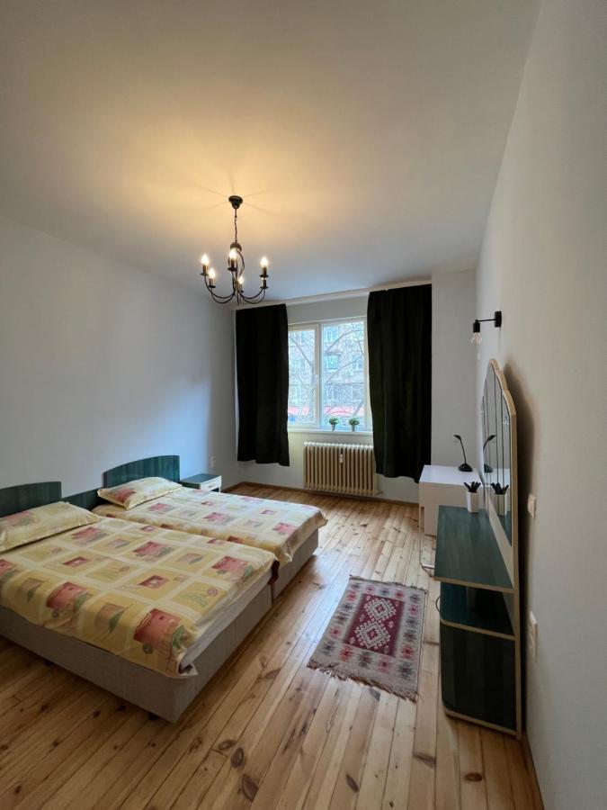 شقة 113 In Sofia With 2Br And 2 Full Bath المظهر الخارجي الصورة
